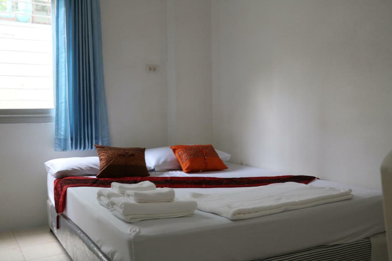 J Home Apartment Hadyai Hatjaj Kültér fotó