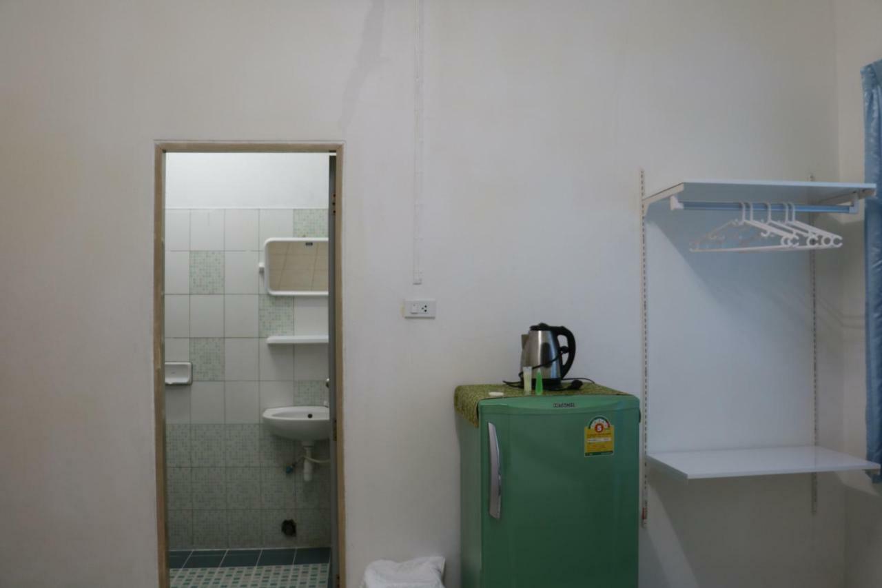 J Home Apartment Hadyai Hatjaj Kültér fotó
