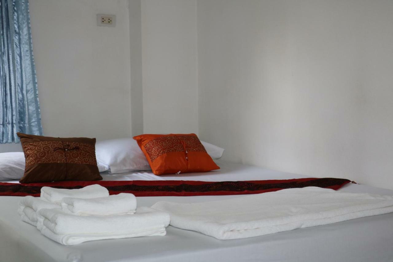 J Home Apartment Hadyai Hatjaj Kültér fotó